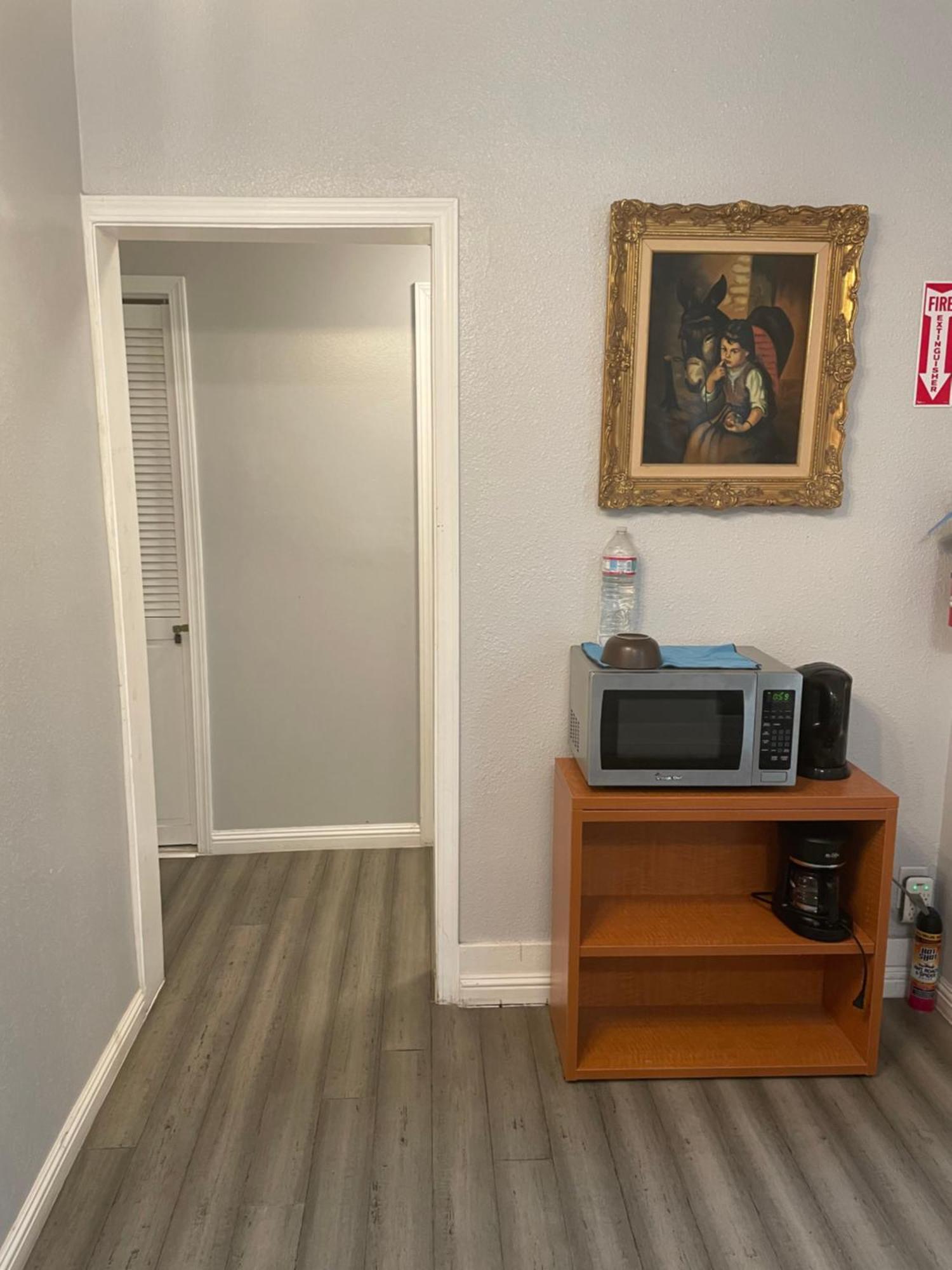 Private La Bedroom W Private Half-Bathroom - Ac - Wifi - Private Fridge -Smart Tv Los Angeles Buitenkant foto